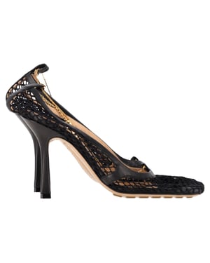 Bottega Veneta Stretch Pumps in Black Mesh and Leather