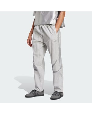 Adicolor 2000s Woven Track Pants