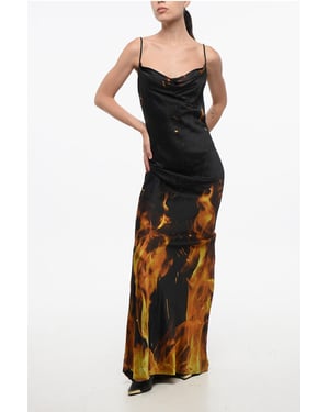 Lång satinklänning med flammönster i Arancio, Nero