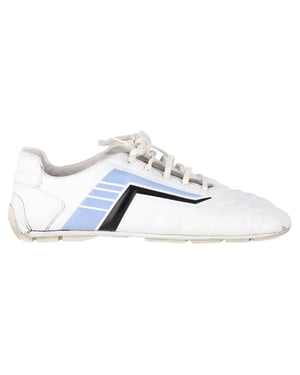 Prada Rev Lage Sneakers in Witte Leer