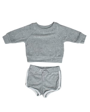869467 Fleece sweater en korte broek voor babyjongens