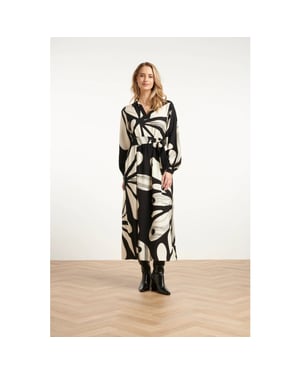 Smashed Lemon Maxi jurk met graffische bloemenprint in zwart en off-white |