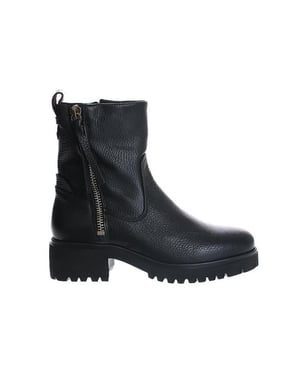 Piedi Nudi Sora 03.03
