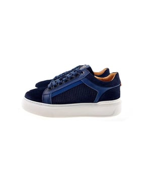 H32 37600 sneakers