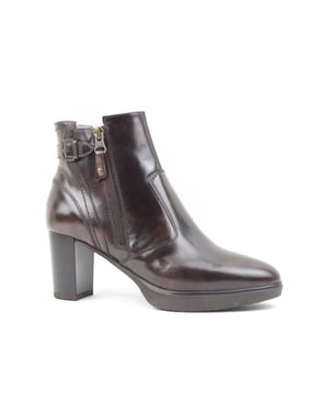Nero Giardini I205025d