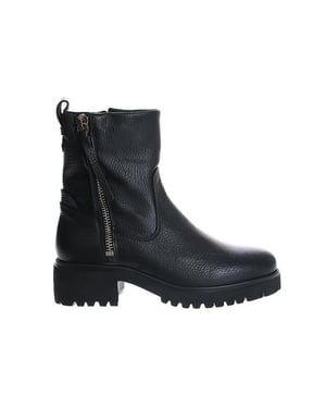 Piedi Nudi Sora 03.03