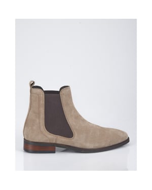 Recall Classic boots