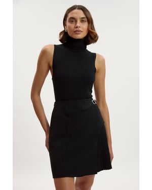 Tailored Buckle Detail Pleated Mini Skirt
