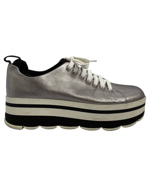 Prada Platform Sneakers in Zilveren Leer