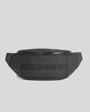 Lyle & Scott Water Resistant Crossbody Bag - Black