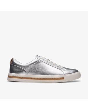 Un Maui Lace Metallic Trainers