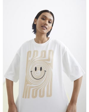 Catwalk Junkie ts good mood