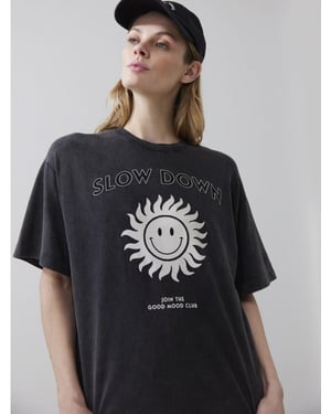 Catwalk Junkie ts Slow Down