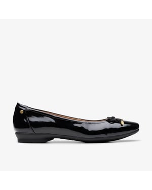 Candra Light Black Patent Shoes