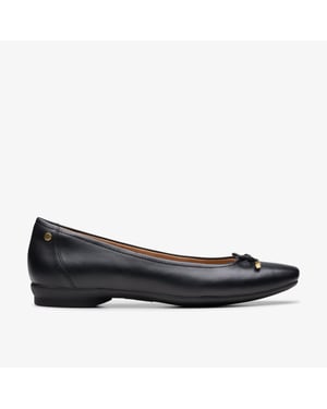 Candra Light Black Leather Shoes