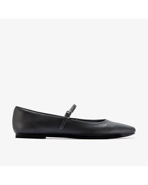 Emelina Gem Black Smooth Shoes
