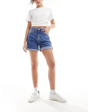 Calvin Klein Jeans – Mellantvättade mom-jeanshorts