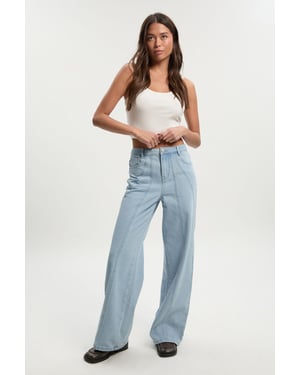 Seam Detail Straight Leg Jean