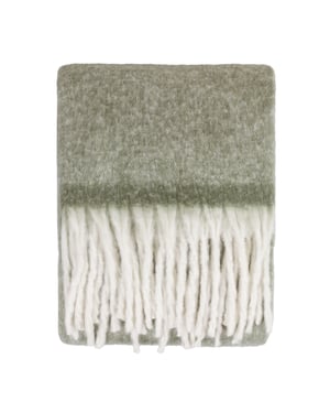 furn. Cozy Woven Tasselled Throw, Green