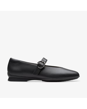 Jazmynn Iris Black Leather Shoes