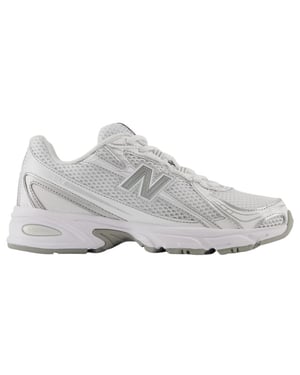 New Balance U740wm2