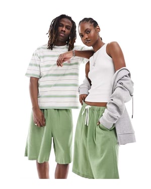 Weekday Unisex Patrik linneshorts i grönt, exklusivt hos ASOS