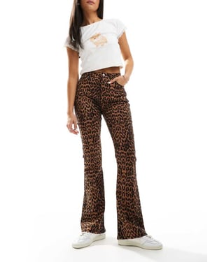 Miss Selfridge leopardfärgade utsvängda jeans