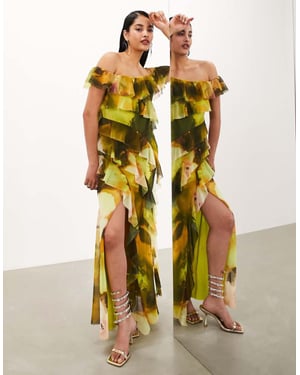 ASOS EDITION – Grön blommig chiffongklänning med bardot-motiv och volang