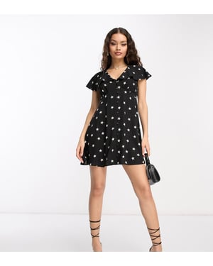ASOS DESIGN Petite – Miniklänning med utsmyckade ärmar och knappar