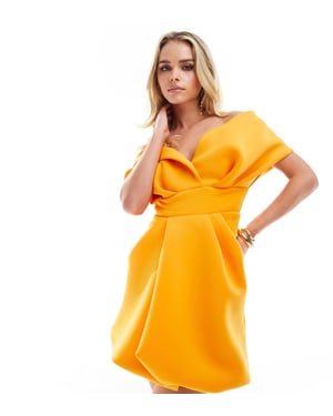 ASOS DESIGN Petite – Orange miniklänning med bar axel och bubblor i scuba-modell