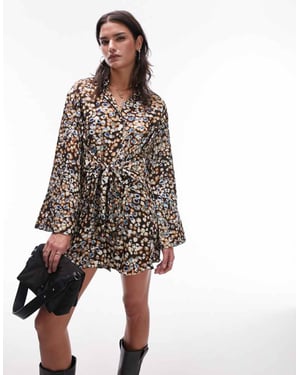 Topshop – Miniklänning med kimono och djurtryck