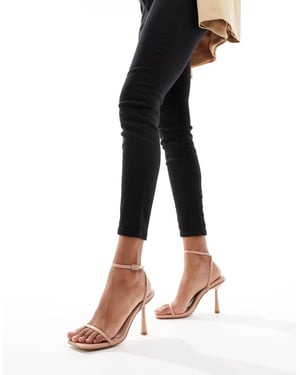 Simmi London – Damira – Beige sandaler med remmar