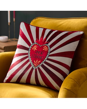 furn. Amor Eterno Velvet Piped Polyester Filled Cushion