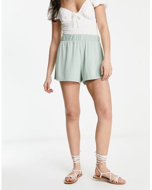 Monki – Supermjuka pull-on shorts i salviagrönt