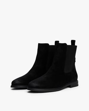 Boots in Black