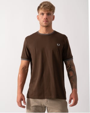 Fred Perry T-Shirt in Dark Brown