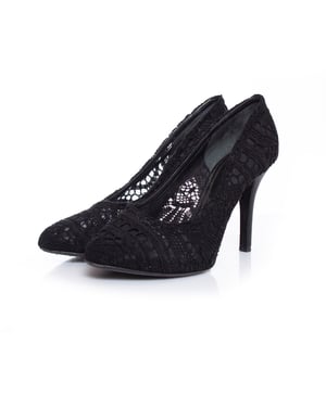 Dolce & Gabbana pumps i spets i svart.