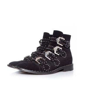 Zwarte laarzen met studs en gespen van Givenchy