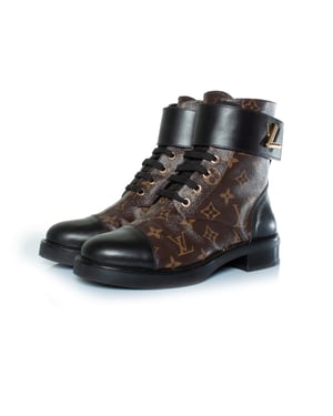 Louis Vuitton wonderland flat rangers in monogram