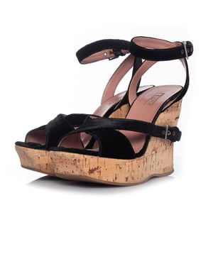 Alaia Cork wedge met zwart fluweel