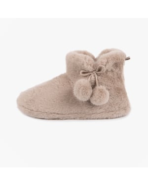 Totes Toasties Faux Fur Boot Slippers Womens Oat