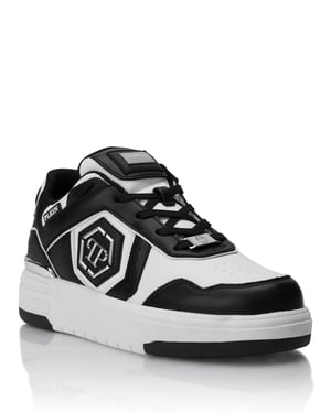 Low-Top Sneakers Sk8R