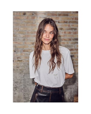 Haute L'Amitié Haute l’amitié pearl bow tee strikjes