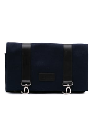 Vilt Messenger Bag