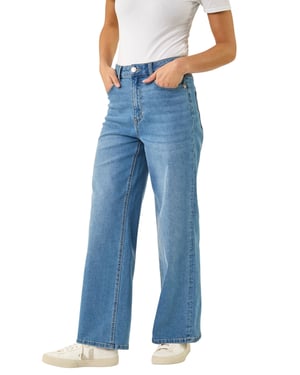 Petite Wide Leg Jeans