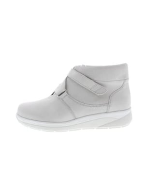 Perfect Footwork Eva m
