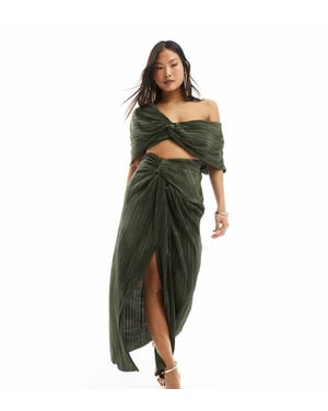 ASOS DESIGN Petite två-i-ett off-shoulder plissé maxiklänning i khaki