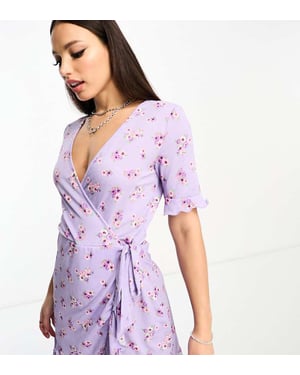 JDY Tall exklusiv virkad miniklänning i lila vintageblomster