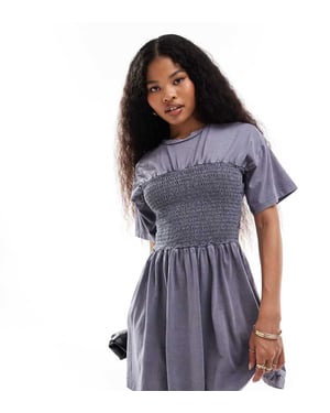 ASOS DESIGN Petites t-shirt mini klänning med rynkad byst i tvättad blå