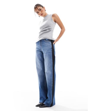 ASOS DESIGN vida jeans med skräddarsydd midja i svart och mellanblå